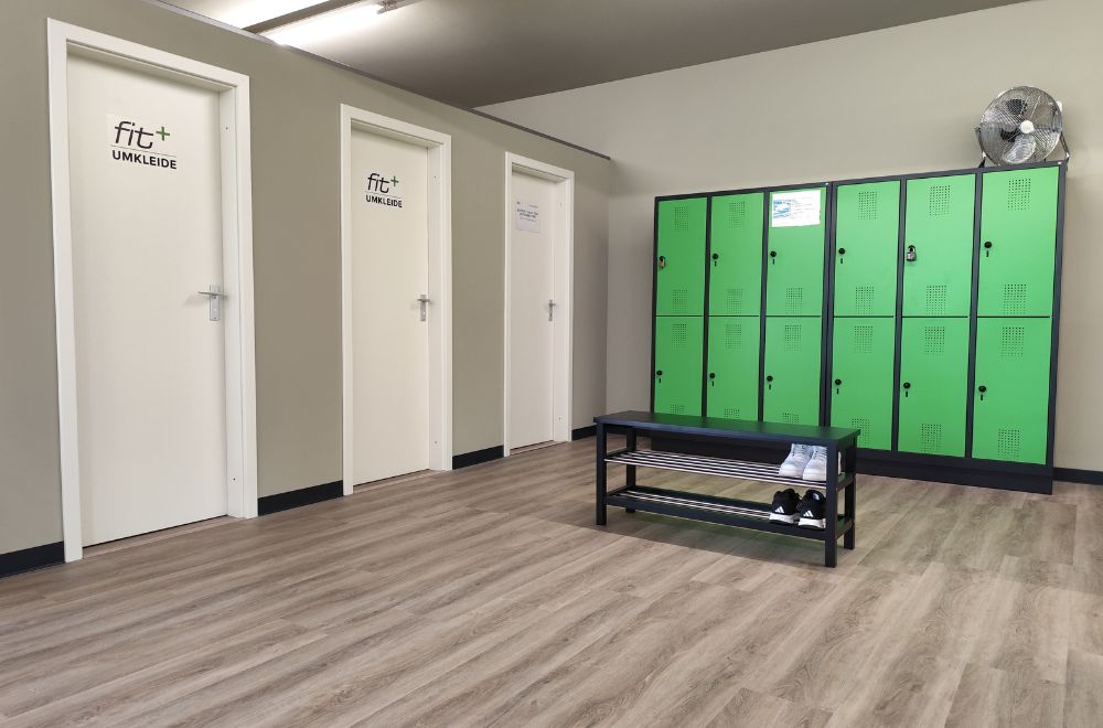 fitplus_Stockstadt_Umkleidekabine